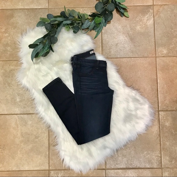 J Brand Jeans - Picture 1 of 7
